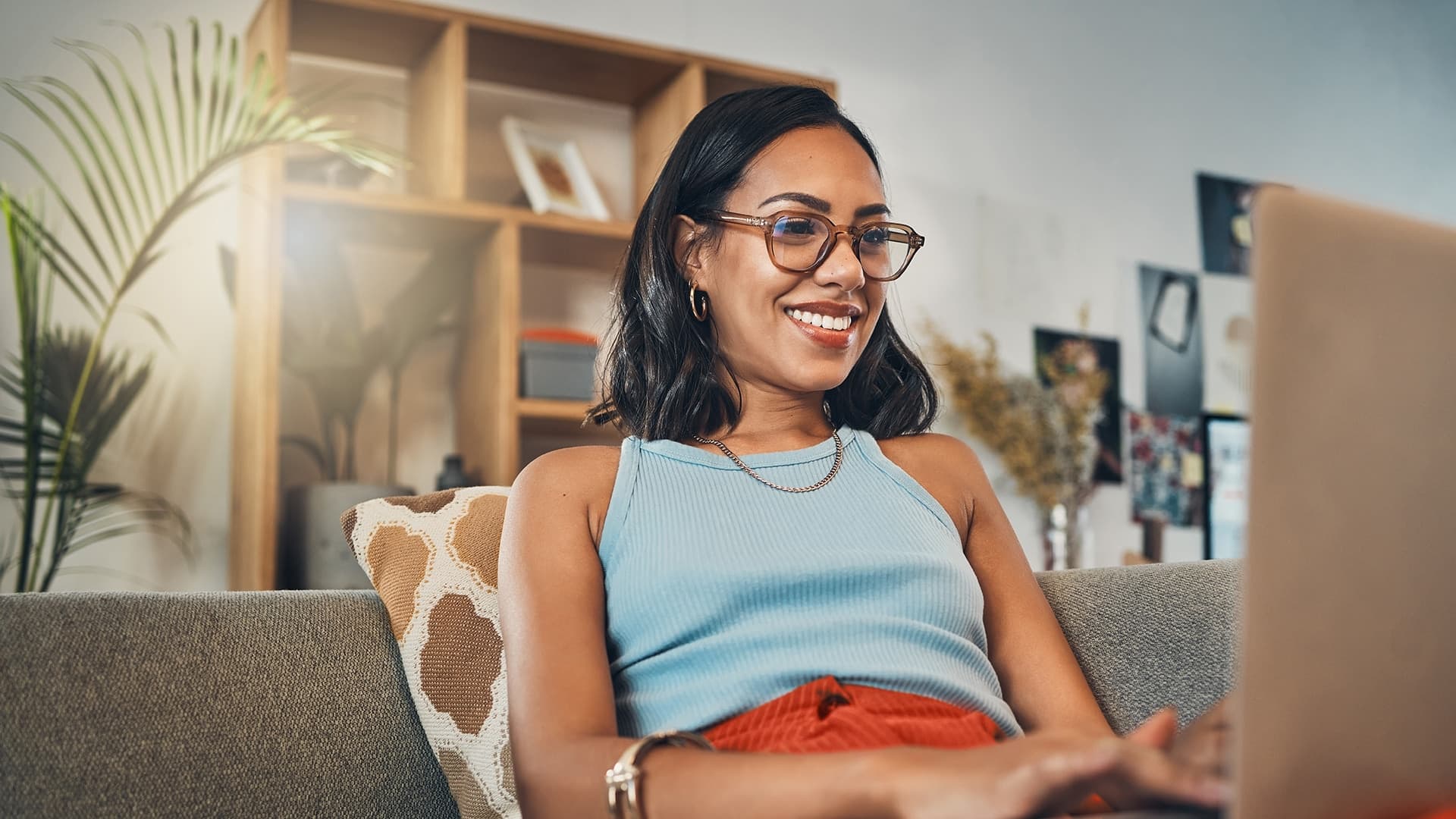 A person banking on their laptop.